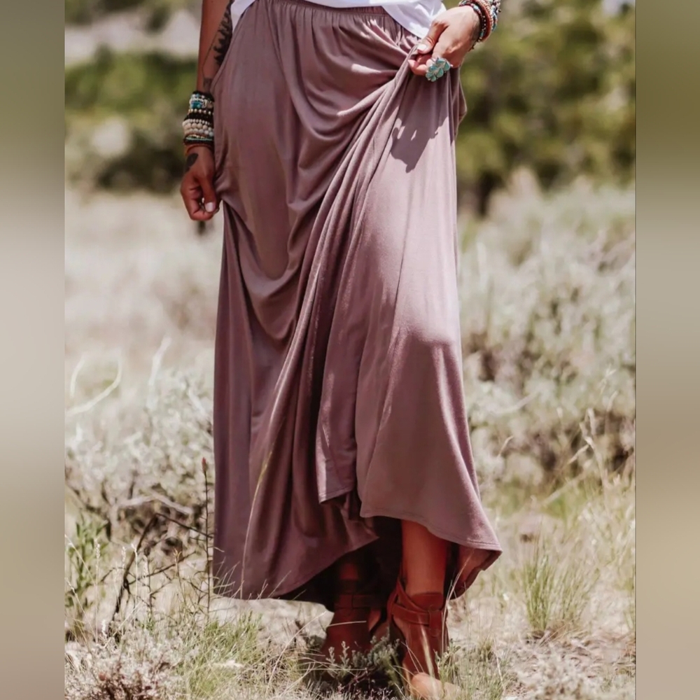 Perfect Pocket Maxi Skirt( Mocha)